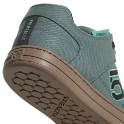 FIVETEN Freerider Primeblue W Acid Mint/hazy Emerald/core Black -Fiveten Verkäufe 705c7831f6076affc5e0607bcd506a0d38a1780e530ac09cef096eafcc2a1d1d