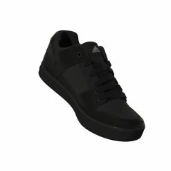 FIVETEN Freerider Core Black/ftwr White/ftwr White -Fiveten Verkäufe 86ea1d6b45b4f475c99e3239f168d3b7e33db7a36fae72f9352c646ec0bf668d