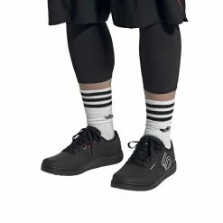 FIVETEN Freerider Pro Core Black/ftwr White/ftwr White 51 FIVETEN Freerider Pro Core Black/ftwr White/ftwr White -Fiveten Verkäufe c06610f73c764e14d3173cff2447ba14fdf56802cedabfc059fd855465f64e56