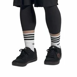 FIVETEN Freerider Core Black/ftwr White/ftwr White -Fiveten Verkäufe c86eb5213e5533779c860724c6907e8c74dfb2e09b46a389772358d5a7a08889