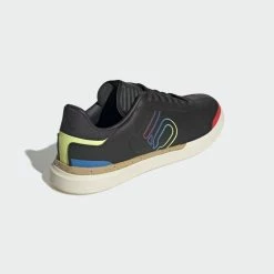 FIVETEN SLEUTH DLX Core Black -Fiveten Verkäufe gw5444 7 footwear photography back lateral top view grey