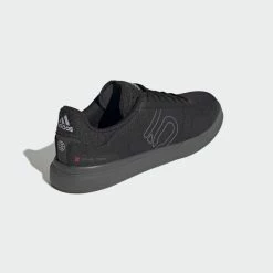 FIVETEN SLEUTH DLX CANVAS Core Black -Fiveten Verkäufe gz9865 7 footwear photography back lateral top view grey