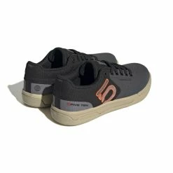 FIVETEN Freerider Pro Canva GRESIX/GREFOU/IMPORA 36 2/3 12 FIVETEN Freerider Pro Canva GRESIX/GREFOU/IMPORA 36 2/3 -Fiveten Verkäufe hq2124 7 footwear photography back lateral top view white